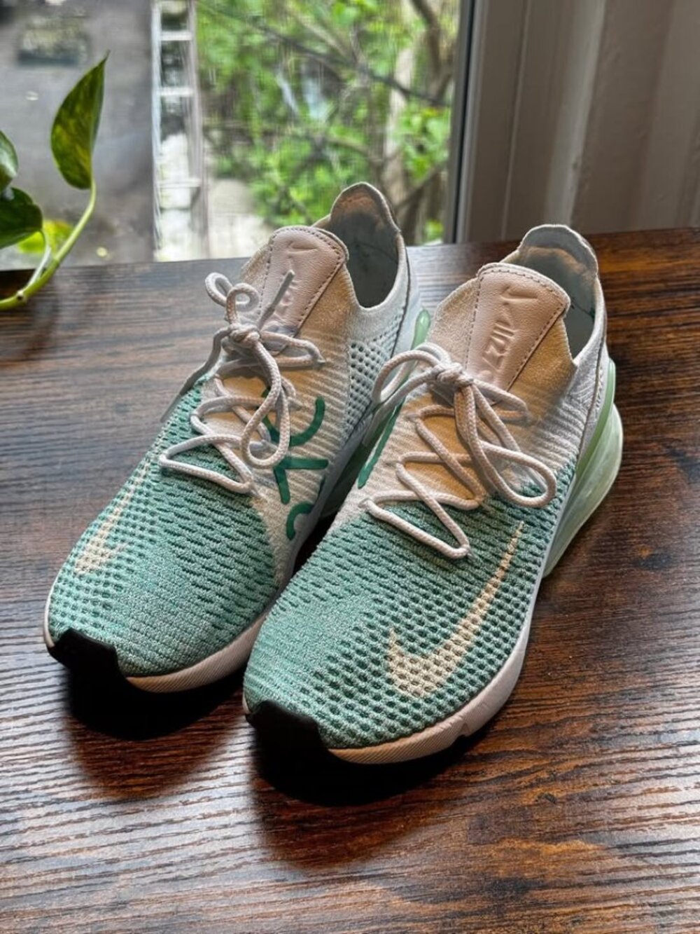 Nike Air Max 270 - White & Mint Foam